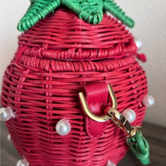 COPY - Kate Spade Target collab Strawberry Bag - Picture 5 of 6